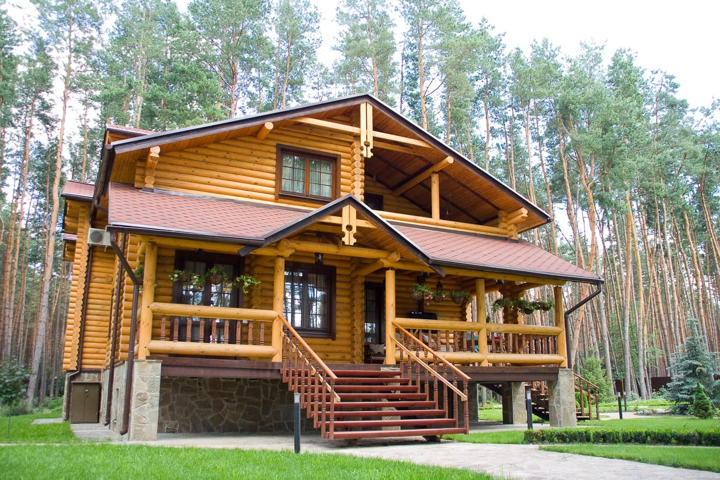 Classic Log Homes